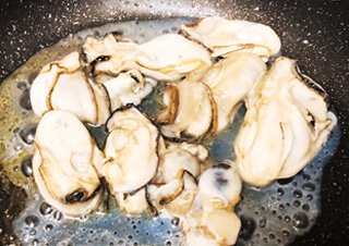 下仁田葱と牡蠣のブルーチーズ焼